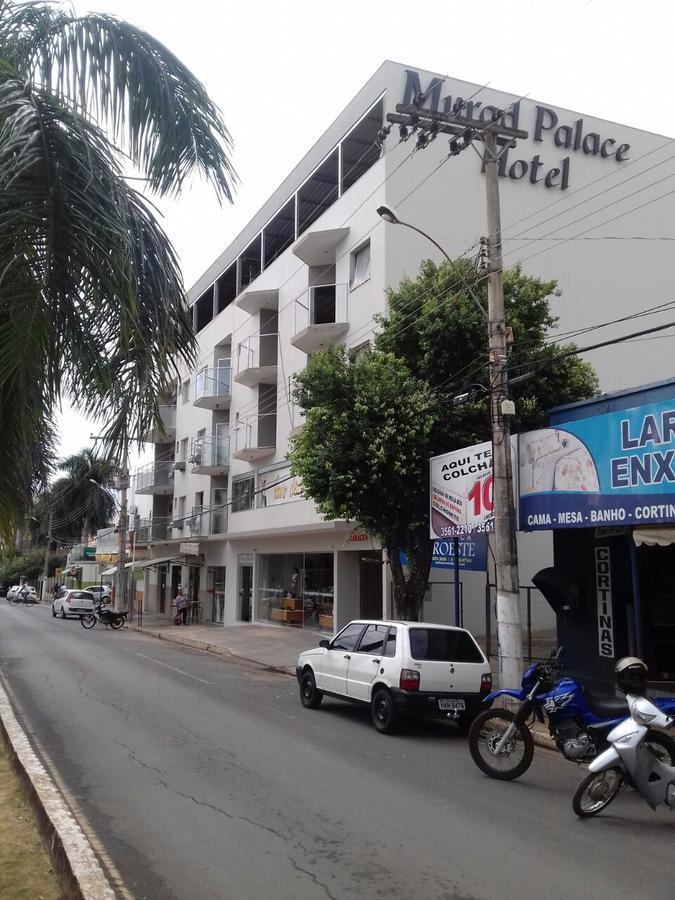 Murad Palace Hotel Joao Pinheiro Экстерьер фото